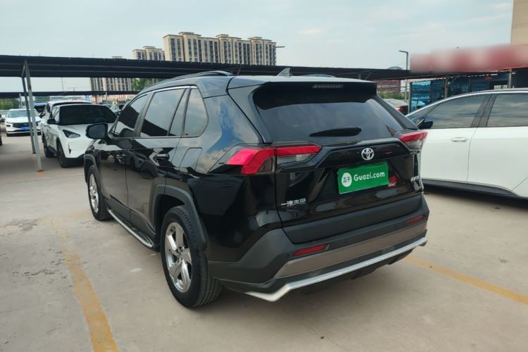 Used Toyota RAV4 2021 2.0L CVT Two-Wheel Drive Fashion PLUS Edition Rear Left 45 Deg