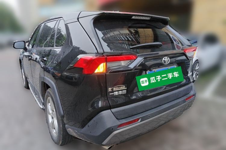 Used Toyota RAV4 2021 2.0L CVT Two-Wheel Drive Fashion PLUS Edition Rear Left 45 Deg