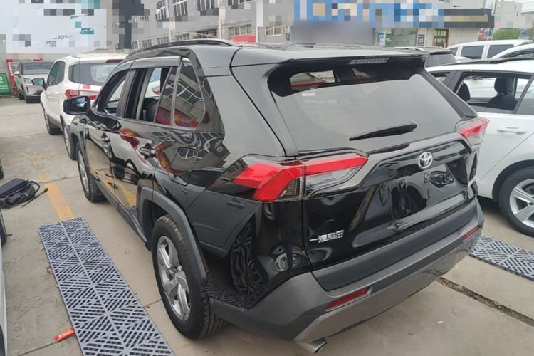 Used Toyota RAV4 2021 2.0L CVT Two-Wheel Drive Fashion Edition Rear Left 45 Deg