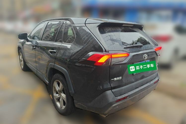 Used Toyota RAV4 2021 2.0L CVT Two-Wheel Drive Fashion Edition Rear Left 45 Deg