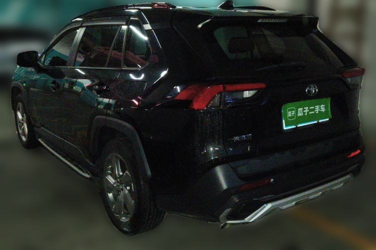 Used Toyota RAV4 2021 2.0L CVT Two-Wheel Drive Fashion Edition Rear Left 45 Deg