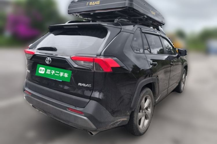Used Toyota RAV4 2021 2.0L CVT Two-Wheel Drive Fashion PLUS Edition Rear Right 45 Deg