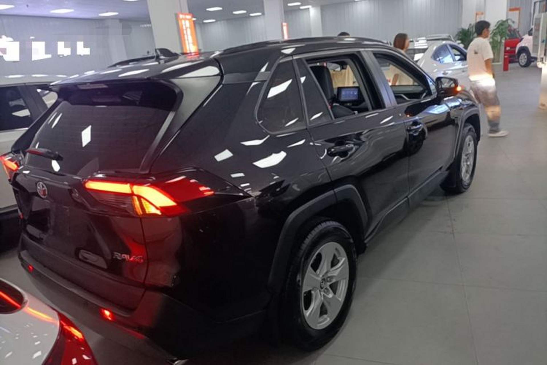 Used Toyota RAV4 2021 2.0L CVT Two-Wheel Drive Urban Edition Rear Right 45 Deg