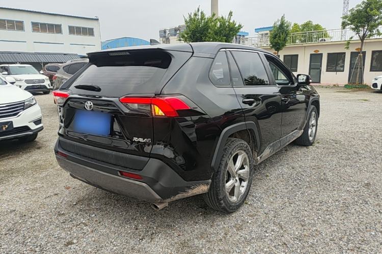 Used Toyota RAV4 2021 2.0L CVT Two-Wheel Drive Fashion PLUS Edition Rear Right 45 Deg