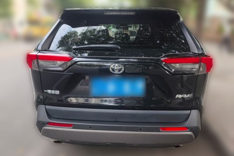 Used Toyota RAV4 2021 2.0L CVT Two-Wheel Drive Fashion Edition Rear