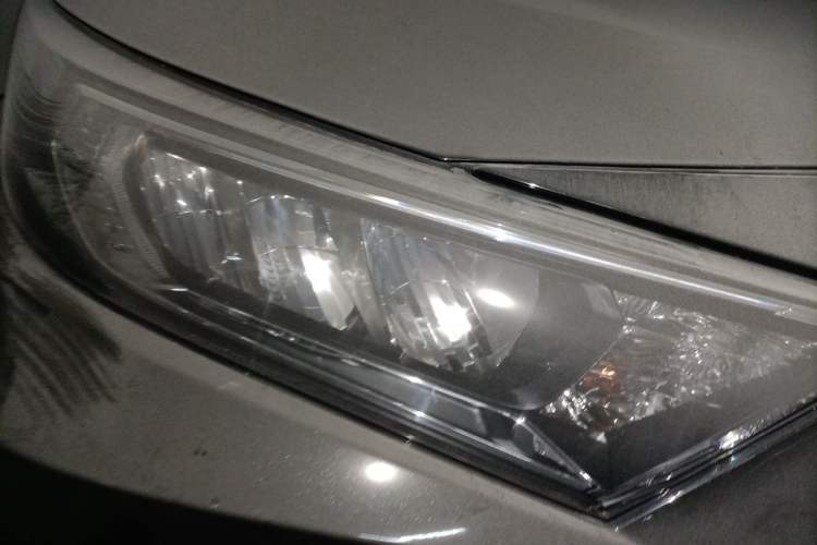 Used Toyota RAV4 2021 2.0L CVT Two-Wheel Drive Urban Edition Right Front Headlight