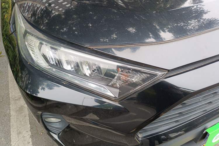 Used Toyota RAV4 2021 2.0L CVT Two-Wheel Drive Fashion Edition Right Front Headlight