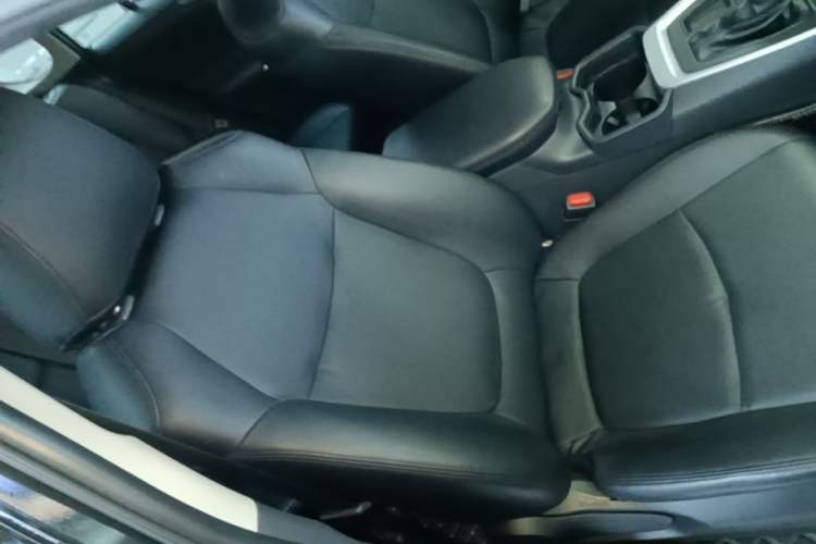 Used Toyota RAV4 2021 2.0L CVT Two-Wheel Drive Urban Edition Right Front Seat