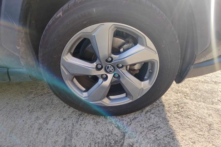 Used Toyota RAV4 2021 2.0L CVT Two-Wheel Drive Fashion Edition Right Front Wheel Hub