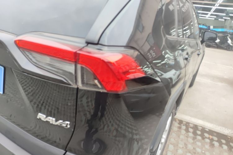Used Toyota RAV4 2021 2.0L CVT Two-Wheel Drive Urban Edition Right Rear Taillight