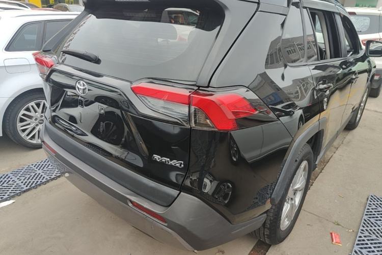 Used Toyota RAV4 2021 2.0L CVT Two-Wheel Drive Fashion Edition Right Rear Taillight