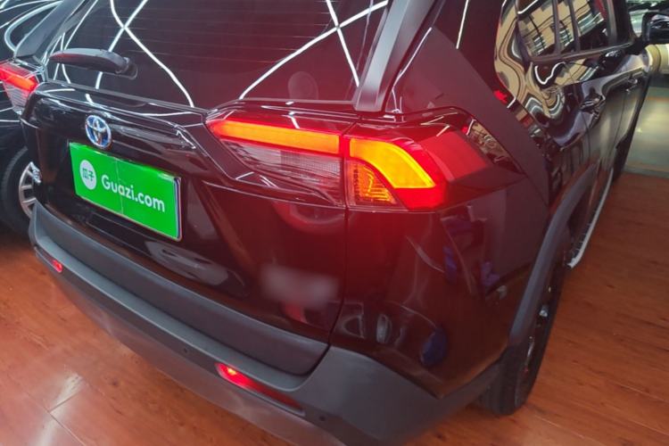 Used Toyota RAV4 2021 Revised Version Dual-Motor Hybrid 2.5L E-CVT 4x4 Elite PLUS Edition Right Rear Taillight