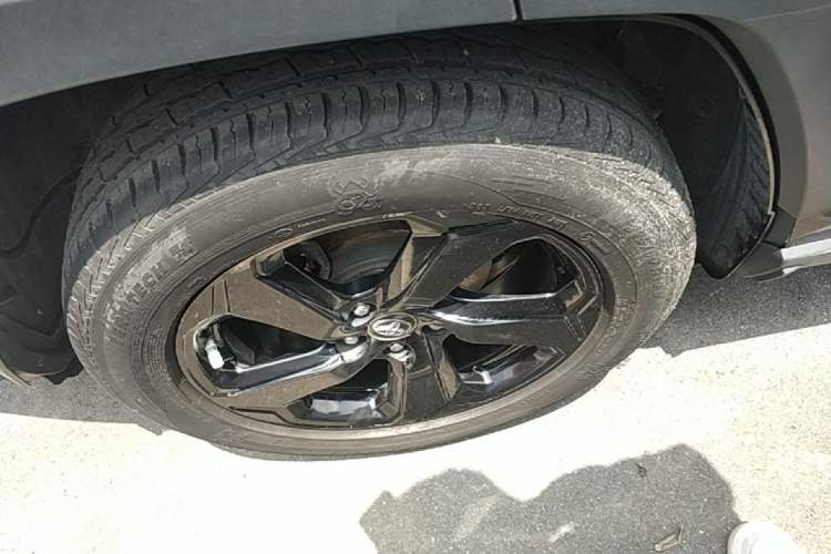 Used Toyota RAV4 2021 Dual-Engine 2.5L E-CVT Four-Wheel Drive Elite PLUS Edition Right Rear Wheel Hub