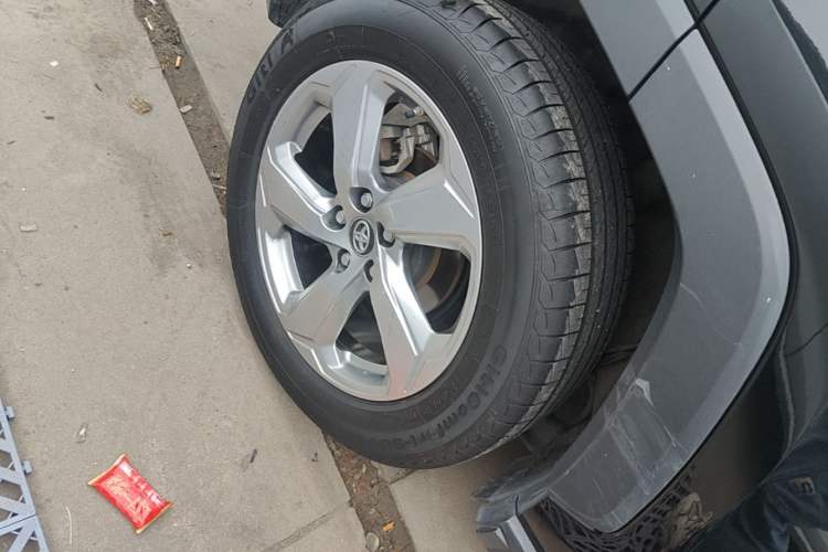 Used Toyota RAV4 2021 2.0L CVT Two-Wheel Drive Fashion Edition Right Rear Wheel Hub