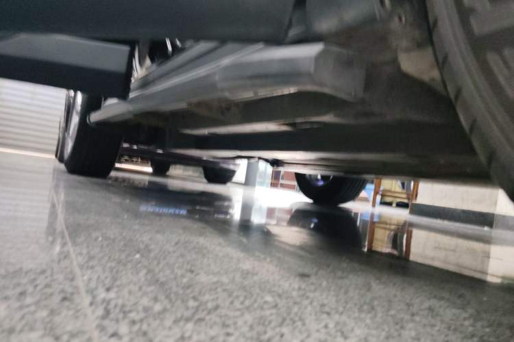 Used Toyota RAV4 2021 2.0L CVT Two-Wheel Drive Fashion PLUS Edition Right Side Sill