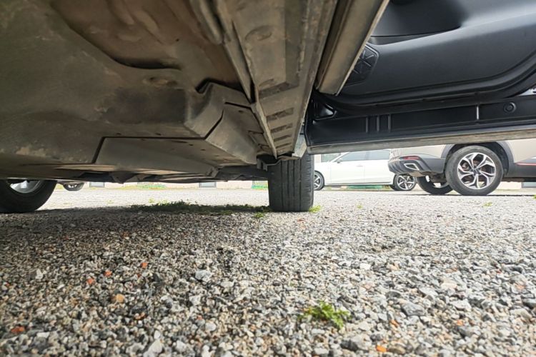Used Toyota RAV4 2021 2.0L CVT Two-Wheel Drive Fashion PLUS Edition Right Side Sill