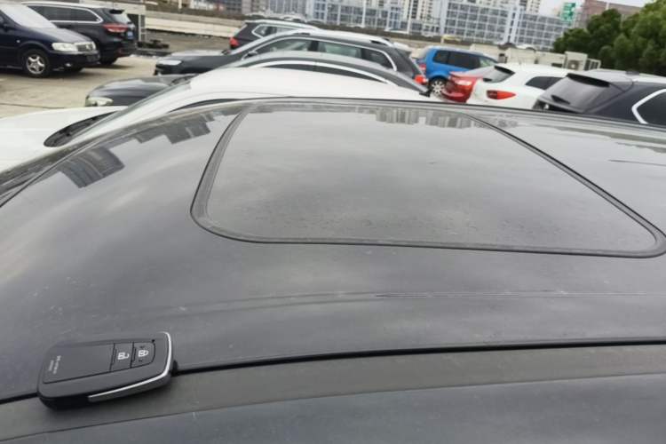 Used Toyota RAV4 2021 2.0L CVT Two-Wheel Drive Fashion Edition Roof