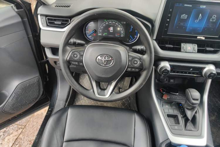 Used Toyota RAV4 2021 Dual-Engine 2.5L E-CVT Two-Wheel Drive Elite Edition Steering Wheel
