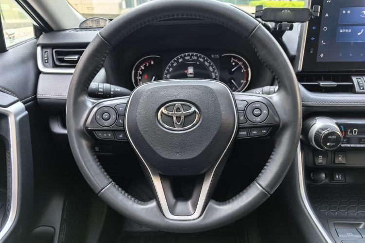 Used Toyota RAV4 2021 2.0L CVT Two-Wheel Drive Fashion PLUS Edition Steering Wheel