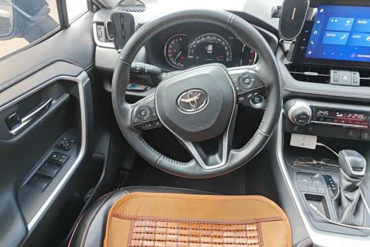 Used Toyota RAV4 2021 2.0L CVT Two-Wheel Drive Fashion Edition Steering Wheel