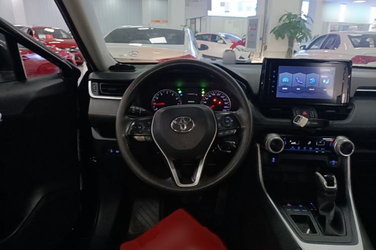 Used Toyota RAV4 2021 2.0L CVT Two-Wheel Drive Urban Edition Steering Wheel