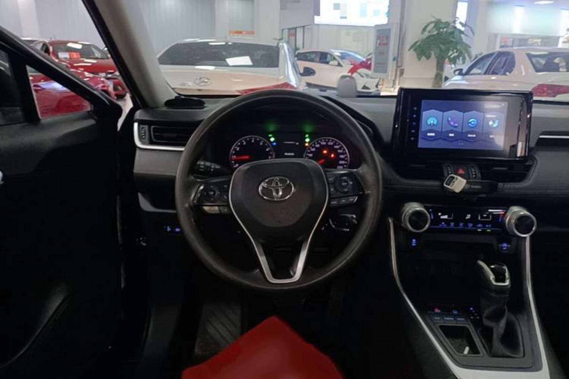 Used Toyota RAV4 2021 2.0L CVT Two-Wheel Drive Urban Edition Steering Wheel