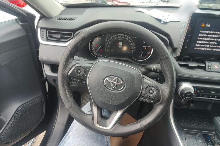 Used Toyota RAV4 2021 2.0L CVT Two-Wheel Drive Fashion Edition Steering Wheel