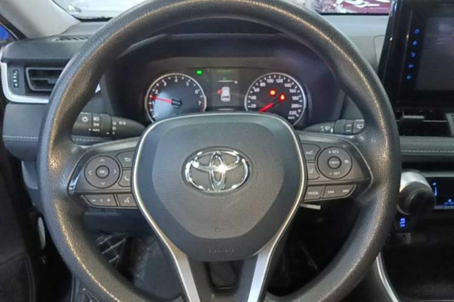 Used Toyota RAV4 2021 2.0L CVT Two-Wheel Drive Urban Edition Steering Wheel