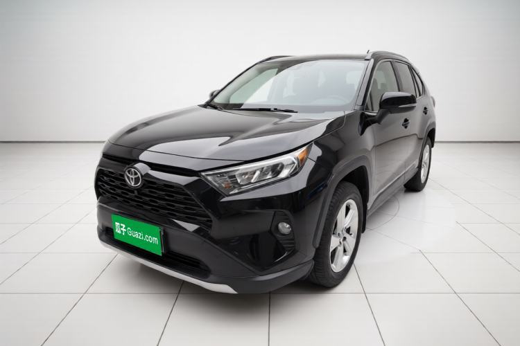 Toyota RAV4 2021 2.0L CVT Two-Wheel Drive Fashion PLUS Edition مستعملة Guazi used car, China used car export, Used car for sale, Used cars, Cheapest cars for sale