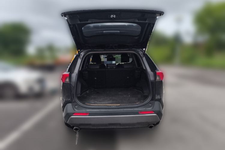 Used Toyota RAV4 2021 2.0L CVT Two-Wheel Drive Fashion PLUS Edition Trunk