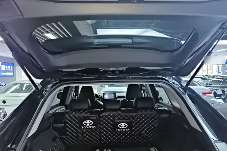 Used Toyota RAV4 2021 2.0L CVT Two-Wheel Drive Urban Edition Trunk