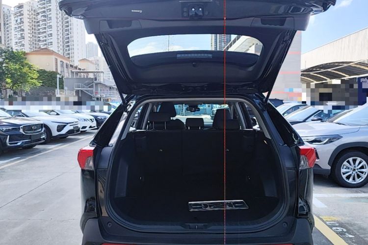 Used Toyota RAV4 2021 2.0L CVT Two-Wheel Drive Fashion Edition Trunk