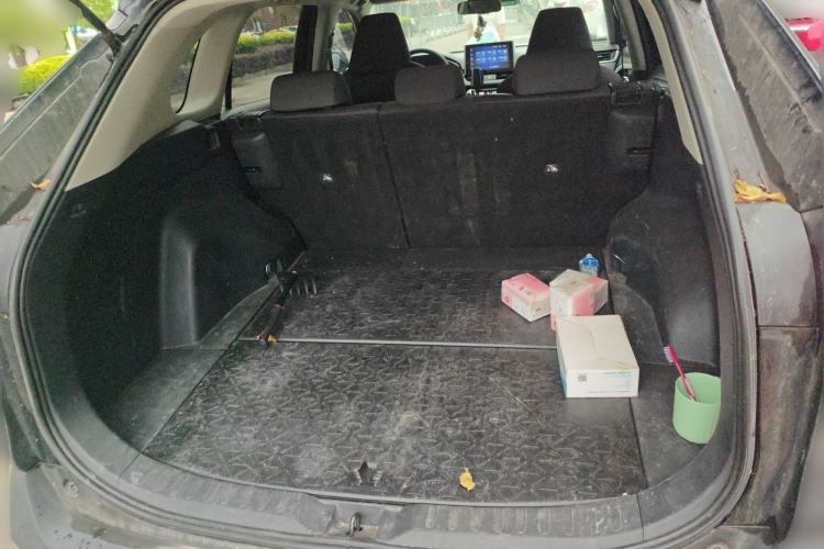 Used Toyota RAV4 2021 2.0L CVT Two-Wheel Drive Fashion Edition Trunk