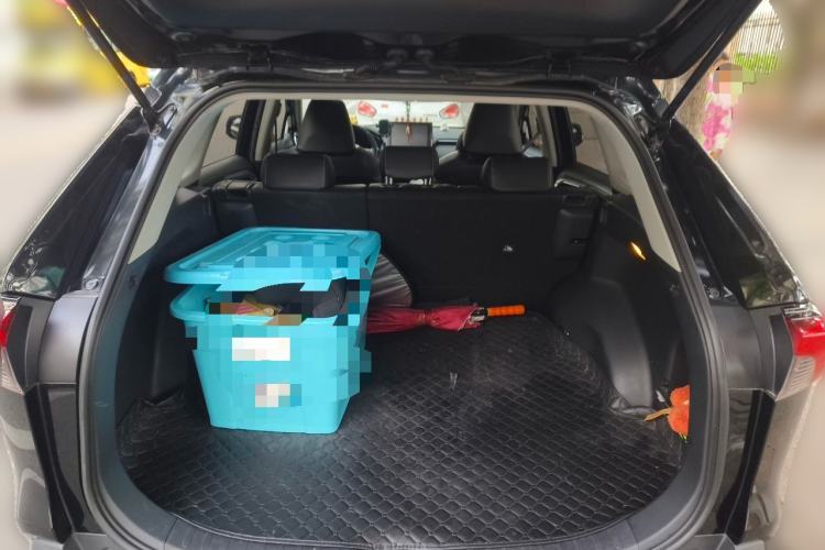 Used Toyota RAV4 2021 2.0L CVT Two-Wheel Drive Fashion Edition Trunk
