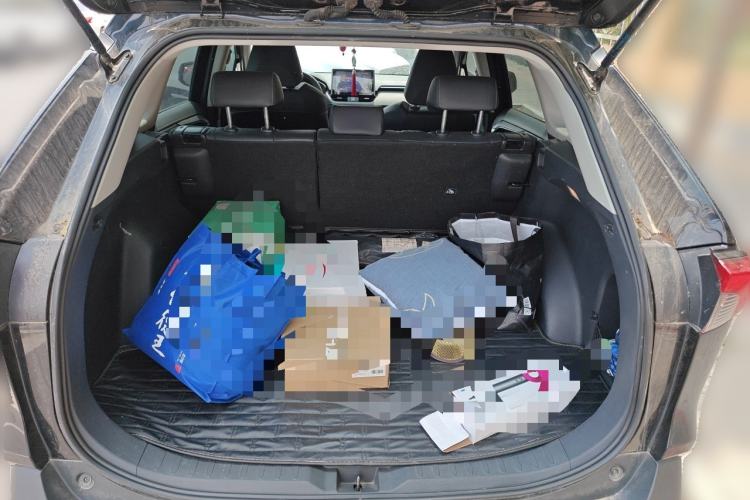 Used Toyota RAV4 2021 2.0L CVT 4x4 Style PLUS Edition Trunk
