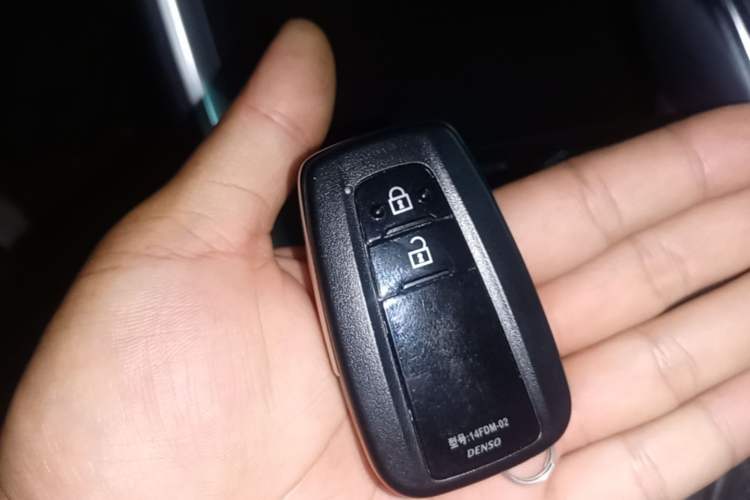 Used Toyota RAV4 2021 2.0L CVT Two-Wheel Drive Fashion PLUS Edition Vehicle Key