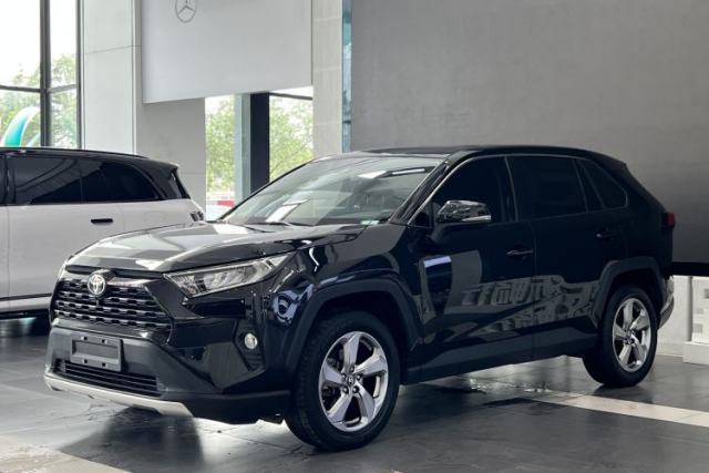 Used Toyota RAV4 2021 2.0L CVT Two-Wheel Drive Fashion PLUS Edition