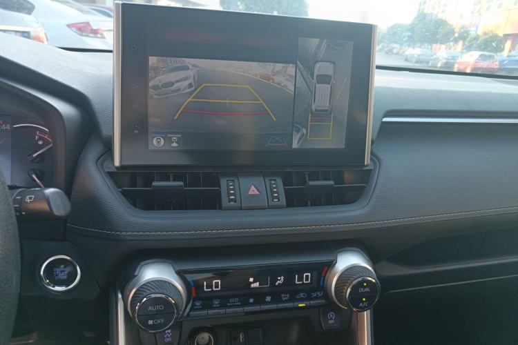Used Toyota RAV4 2021 2.0L CVT Two-Wheel Drive Fashion Edition Audio And AC Panel