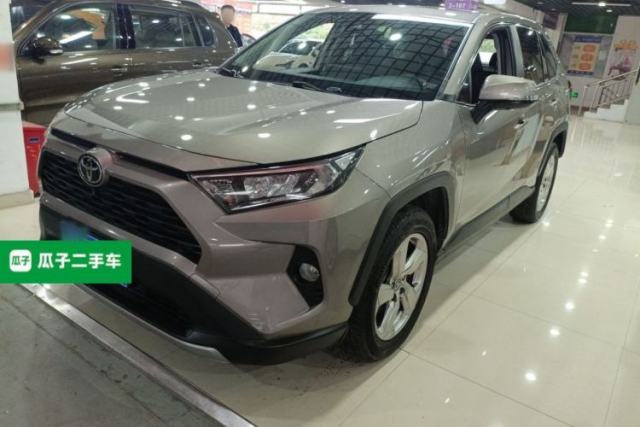 Used Toyota RAV4 2021 2.0L CVT Two-Wheel Drive Fashion Edition