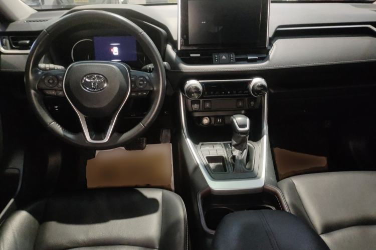 Used Toyota RAV4 2021 2.0L CVT Two-Wheel Drive Fashion PLUS Edition Center Console