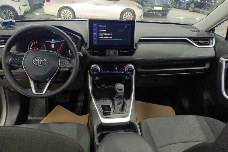Used Toyota RAV4 2021 2.0L CVT Two-Wheel Drive Fashion Edition Center Console
