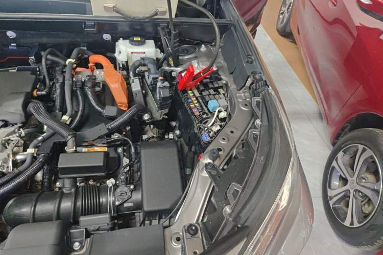 Used Toyota RAV4 2021 Revised Version Dual-Motor Hybrid 2.5L E-CVT 4x4 Elite PLUS Edition Engine Bay Left
