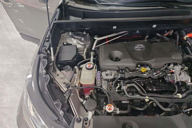 Used Toyota RAV4 2021 Revised Version Dual-Motor Hybrid 2.5L E-CVT 4x4 Elite PLUS Edition Engine Bay Right