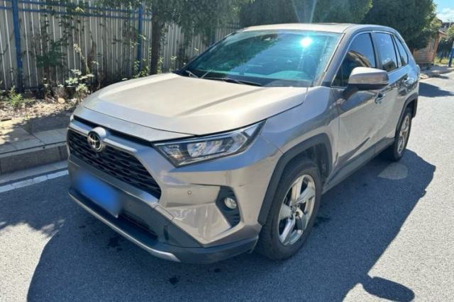Used Toyota RAV4 2021 2.0L CVT Two-Wheel Drive Fashion Edition