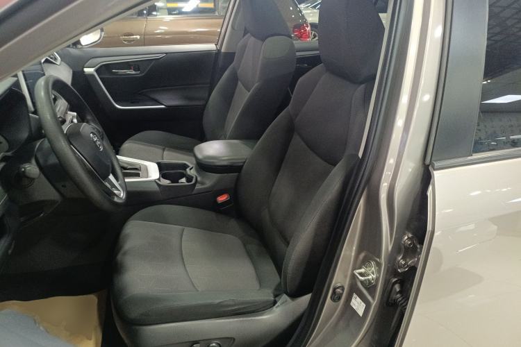 Used Toyota RAV4 2021 2.0L CVT Two-Wheel Drive Fashion Edition Left Front Seat