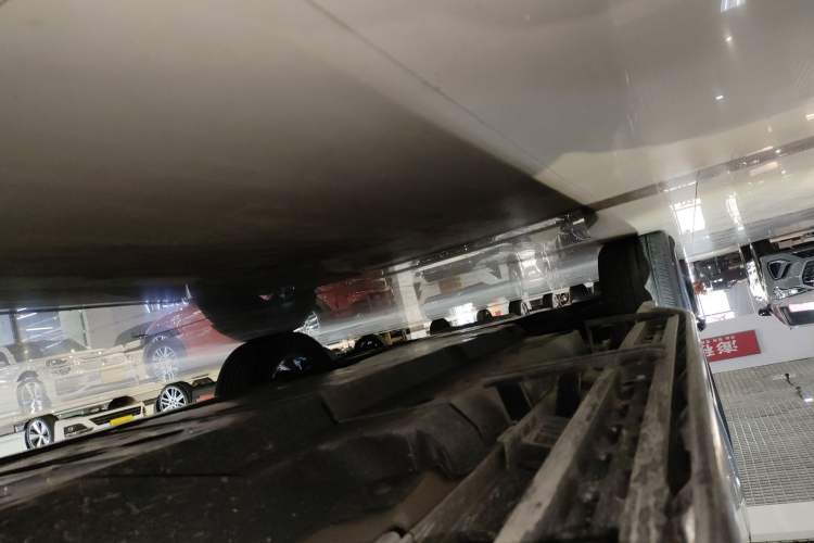 Used Toyota RAV4 2021 2.0L CVT Two-Wheel Drive Fashion PLUS Edition Left Side Sill