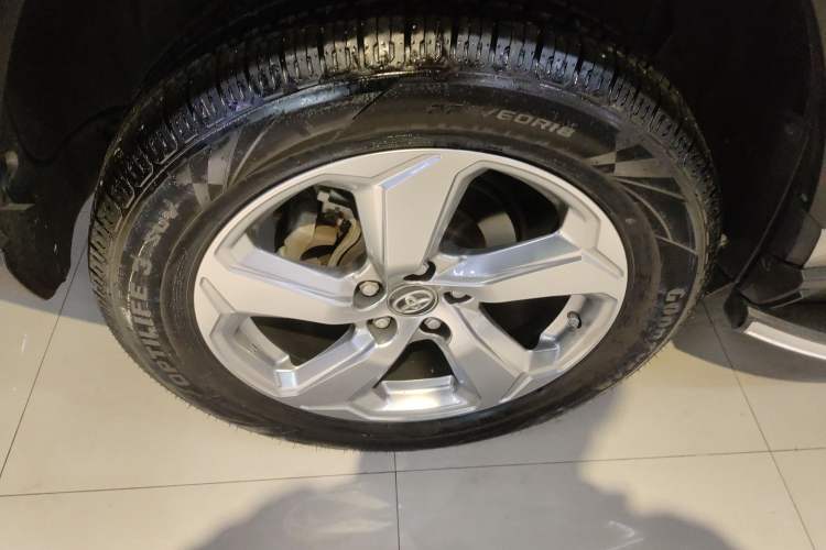 Used Toyota RAV4 2021 2.0L CVT Two-Wheel Drive Fashion PLUS Edition Right Rear Wheel Hub