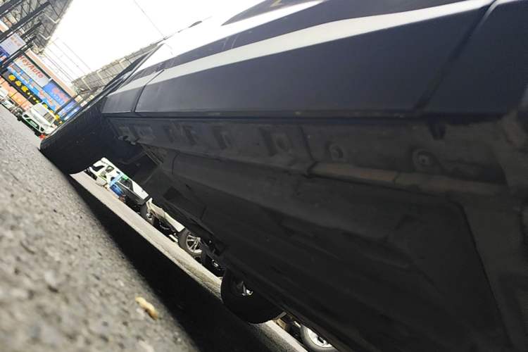 Used Toyota RAV4 2021 2.0L CVT 4x4 Trend Edition Right Side Sill