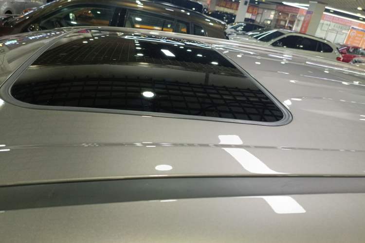 Used Toyota RAV4 2021 2.0L CVT Two-Wheel Drive Fashion Edition Roof