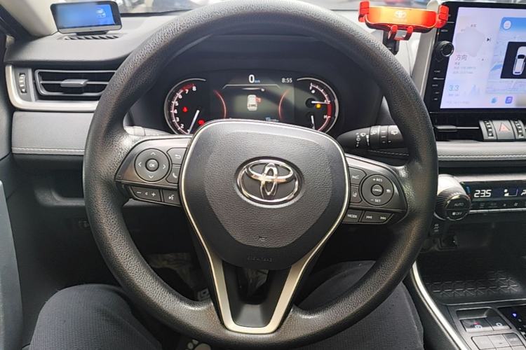 Used Toyota RAV4 2021 2.0L CVT 4x4 Trend Edition Steering Wheel